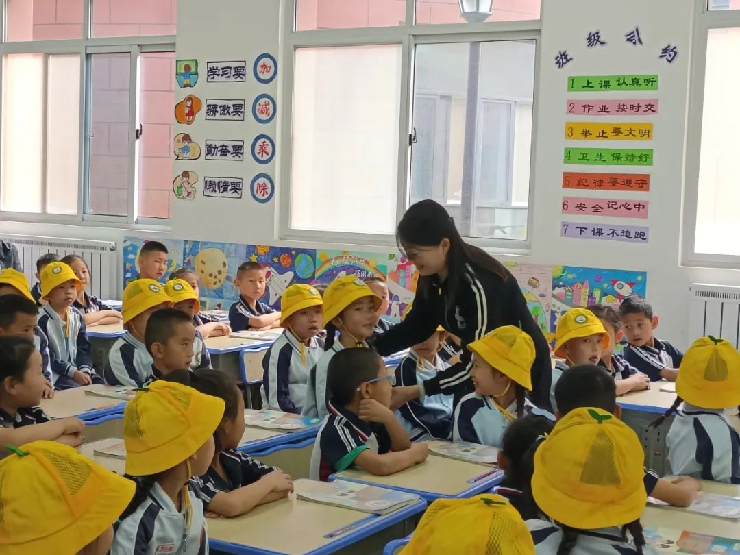 【“趣”探小学 “幼”见成长】—六幼爱之堡幼小衔接系列活动(二) 第12张 【“趣”探小学 “幼”见成长】—六幼爱之堡幼小衔接系列活动(二) 第12张