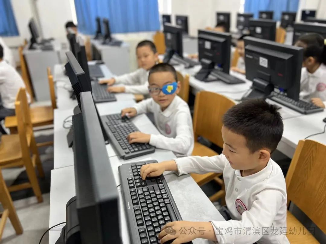 小学初体验 衔接助成长——宝鸡市渭滨区龙廷幼儿园参观小学活动 第25张 小学初体验 衔接助成长——宝鸡市渭滨区龙廷幼儿园参观小学活动 第25张