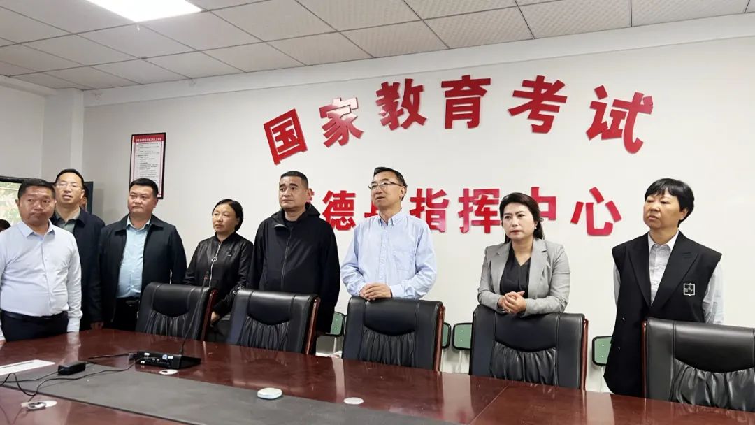 县委书记巫照华带队督导检查高考准备工作 第1张