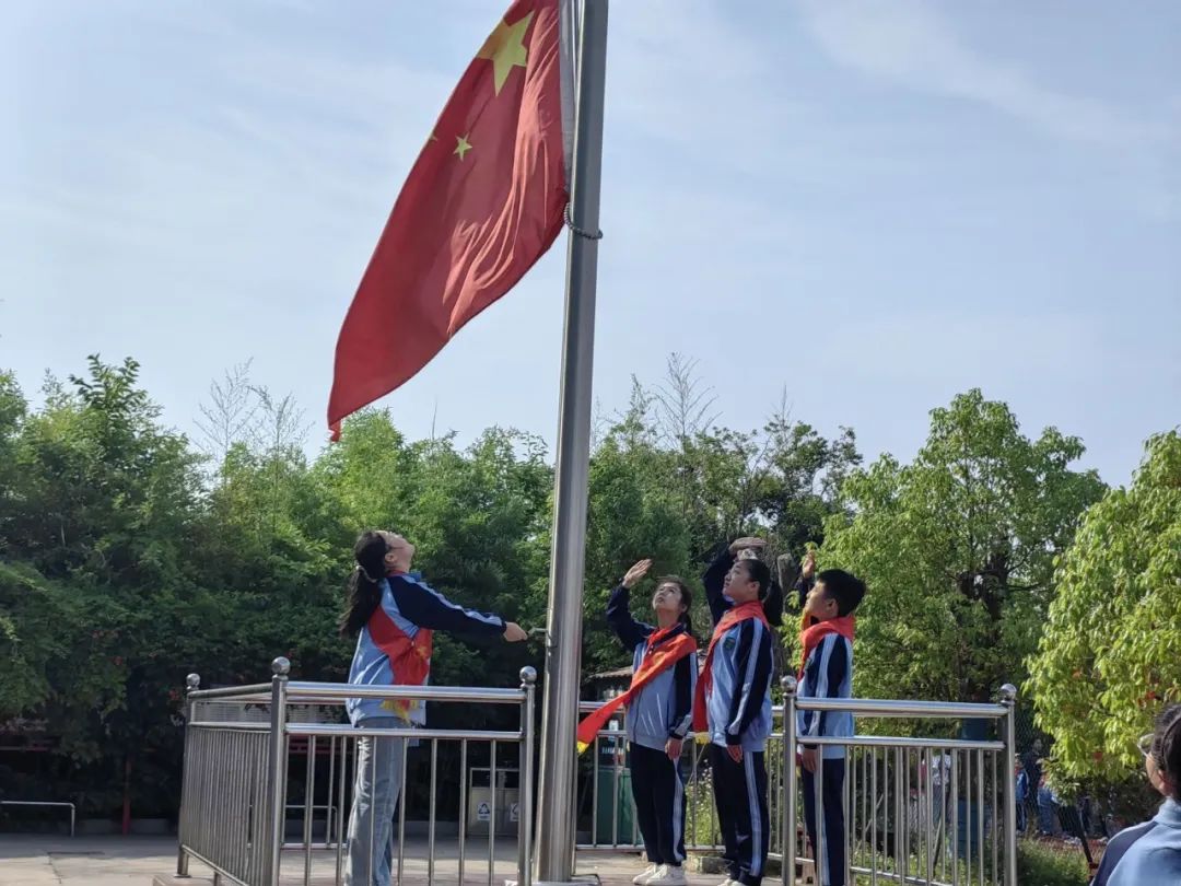【学前教育宣传月】走进小学 快乐体验——阜宁县施庄中心幼儿园大班年级组走进小学实践活动 第18张 【学前教育宣传月】走进小学 快乐体验——阜宁县施庄中心幼儿园大班年级组走进小学实践活动 第18张