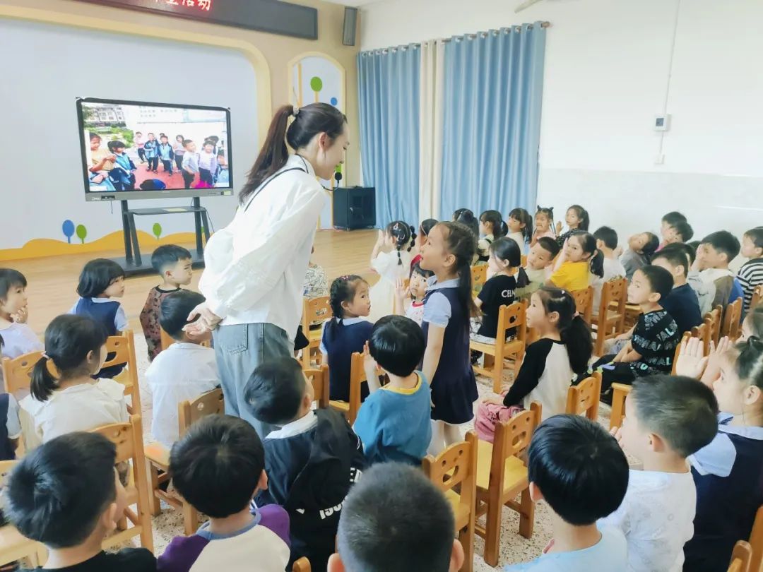 【幼小衔接】“趣”见小学,“幼”见美好——漳浦县六鳌第二中心幼儿园大班参观小学活动 第20张
