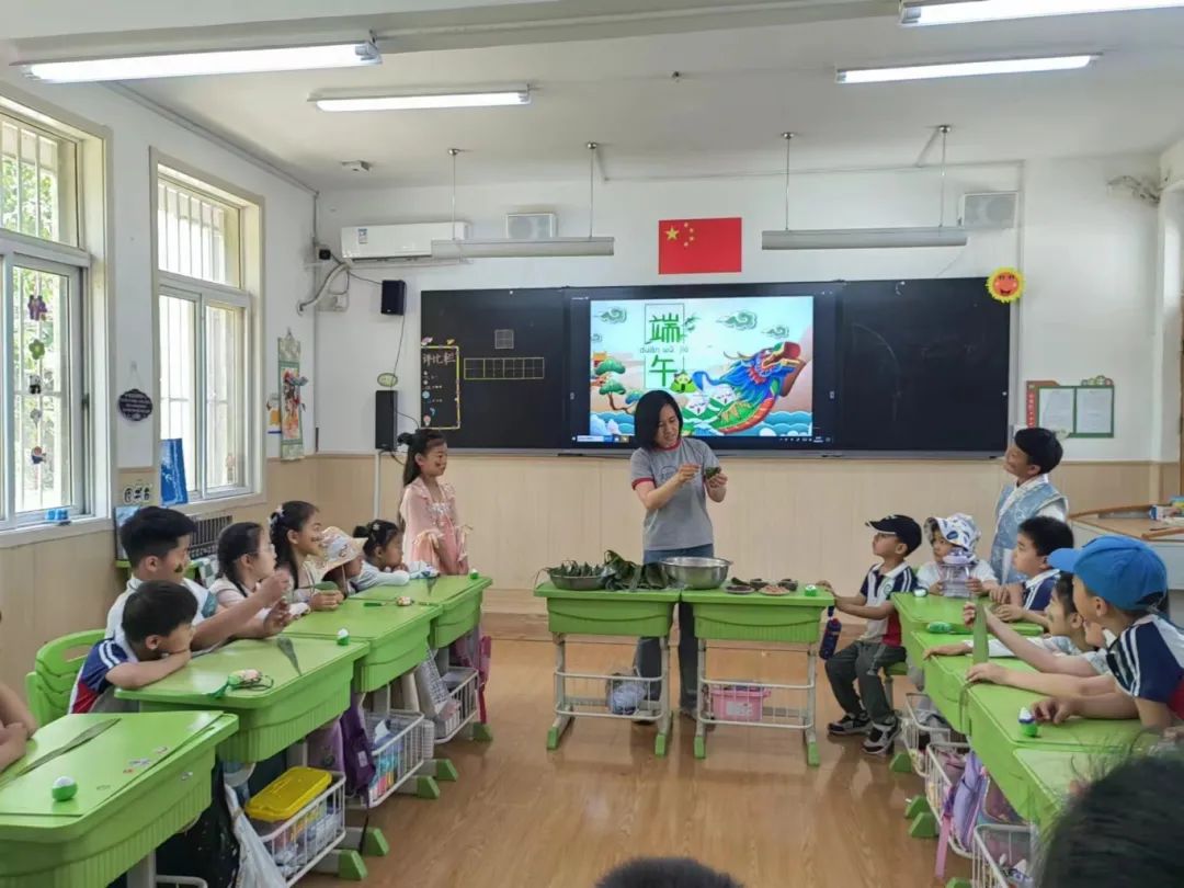 【幼小衔接】初探小学 “幼”见成长——下淀中心幼儿园大班参观小学活动 第51张