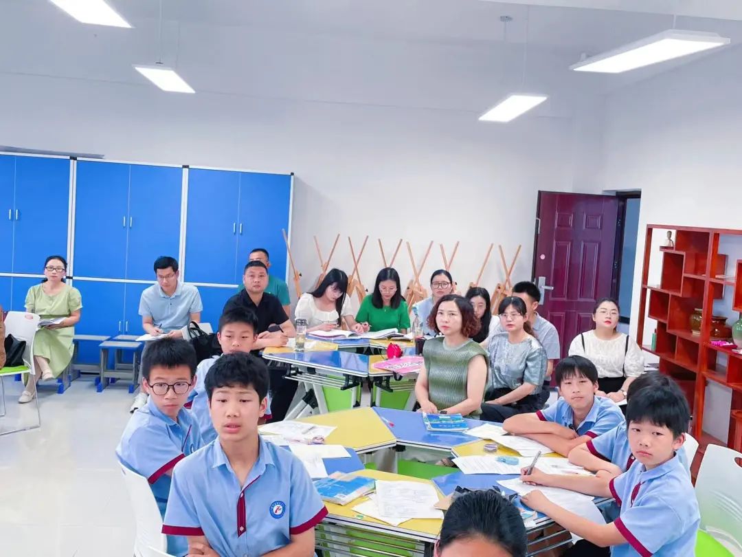 英山县城西小学一周工作回顾【第三十三期】(5月27日-6月2日) 第27张 英山县城西小学一周工作回顾【第三十三期】(5月27日-6月2日) 第27张