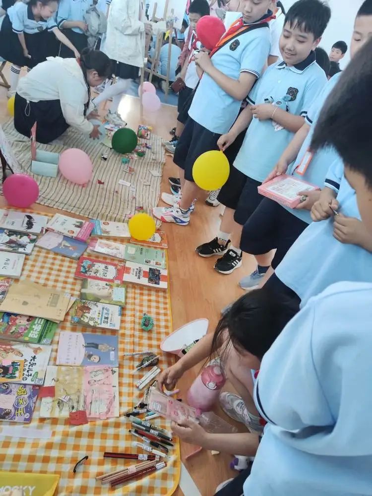 “义”路有你,与爱同行——保定市莲池小学庆“六一”爱心义卖活动 第26张