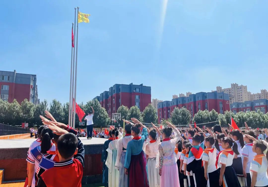 【阳光•小学】大班幼小衔接&探秘小学,快乐衔接—— 沈北新区第三幼儿园锦绣分园 第24张 【阳光•小学】大班幼小衔接&探秘小学,快乐衔接—— 沈北新区第三幼儿园锦绣分园 第24张