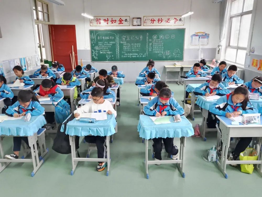 动态 | 淳化县北关小学举行数学计算能力竞赛活动 淳化教育 第5张 动态 | 淳化县北关小学举行数学计算能力竞赛活动 淳化教育 第5张