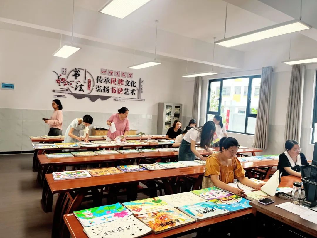 英山县城西小学一周工作回顾【第三十三期】(5月27日-6月2日) 第62张 英山县城西小学一周工作回顾【第三十三期】(5月27日-6月2日) 第62张