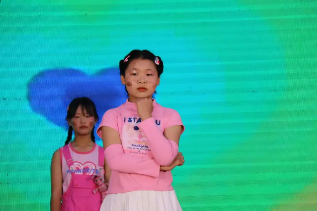【清河县永辉小学】歌声嘹亮,童心飞扬--永辉小学十周年庆典暨庆六一联欢会 第10张