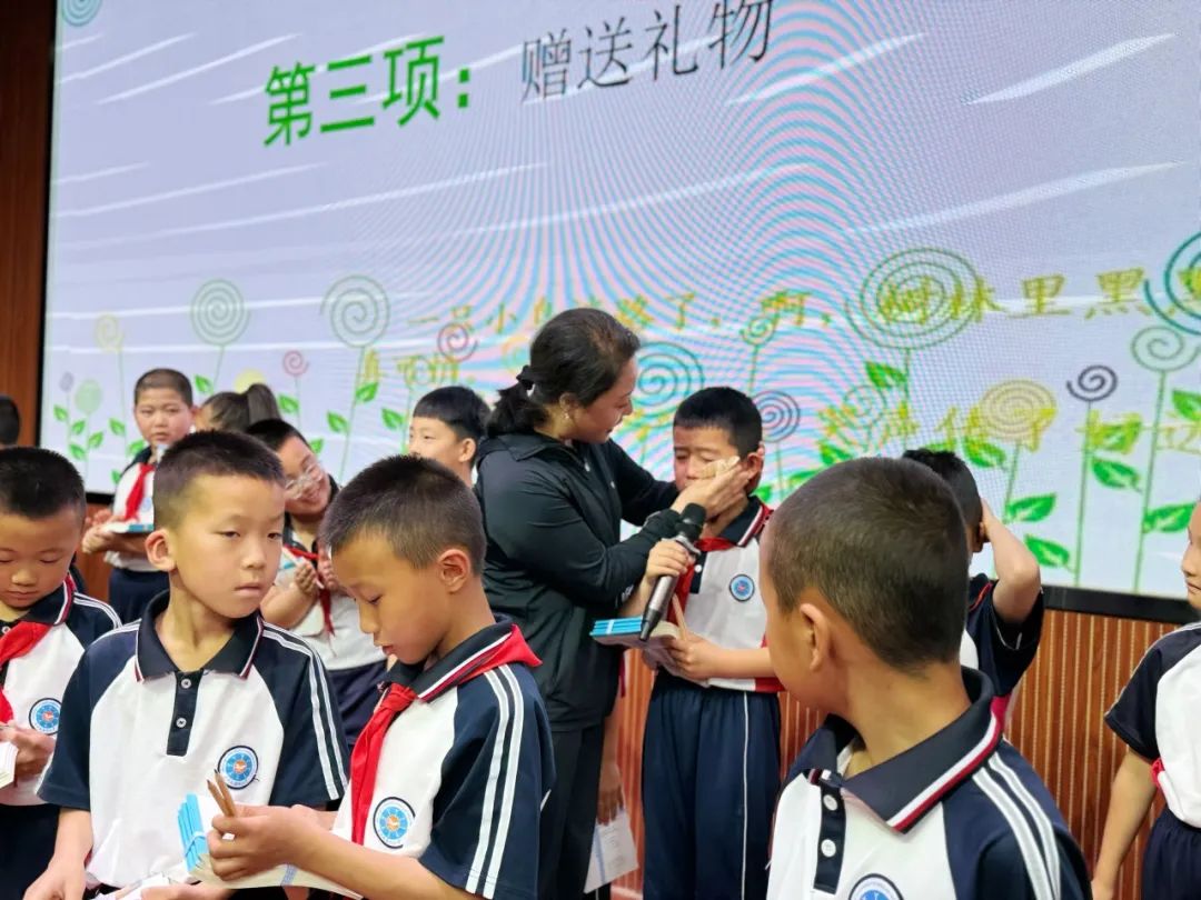 【“趣”探小学 “幼”见成长】—六幼爱之堡幼小衔接系列活动(二) 第35张 【“趣”探小学 “幼”见成长】—六幼爱之堡幼小衔接系列活动(二) 第35张
