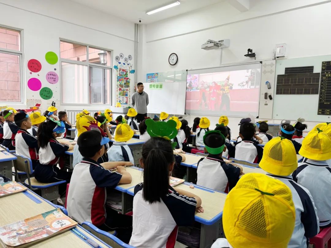 【“趣”探小学 “幼”见成长】—六幼爱之堡幼小衔接系列活动(二) 第13张 【“趣”探小学 “幼”见成长】—六幼爱之堡幼小衔接系列活动(二) 第13张