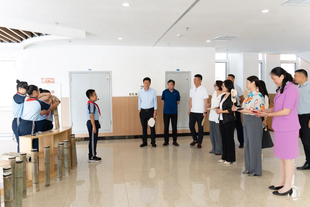 城阳区红岛小学庆祝“六一”国际儿童节表彰大会暨第二届校园艺术节汇报展演 第20张