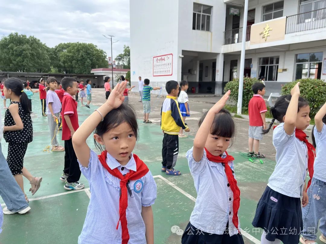 走进小学 体验成长--石城县珠坑乡中心公立幼儿园参观小学活动 第25张