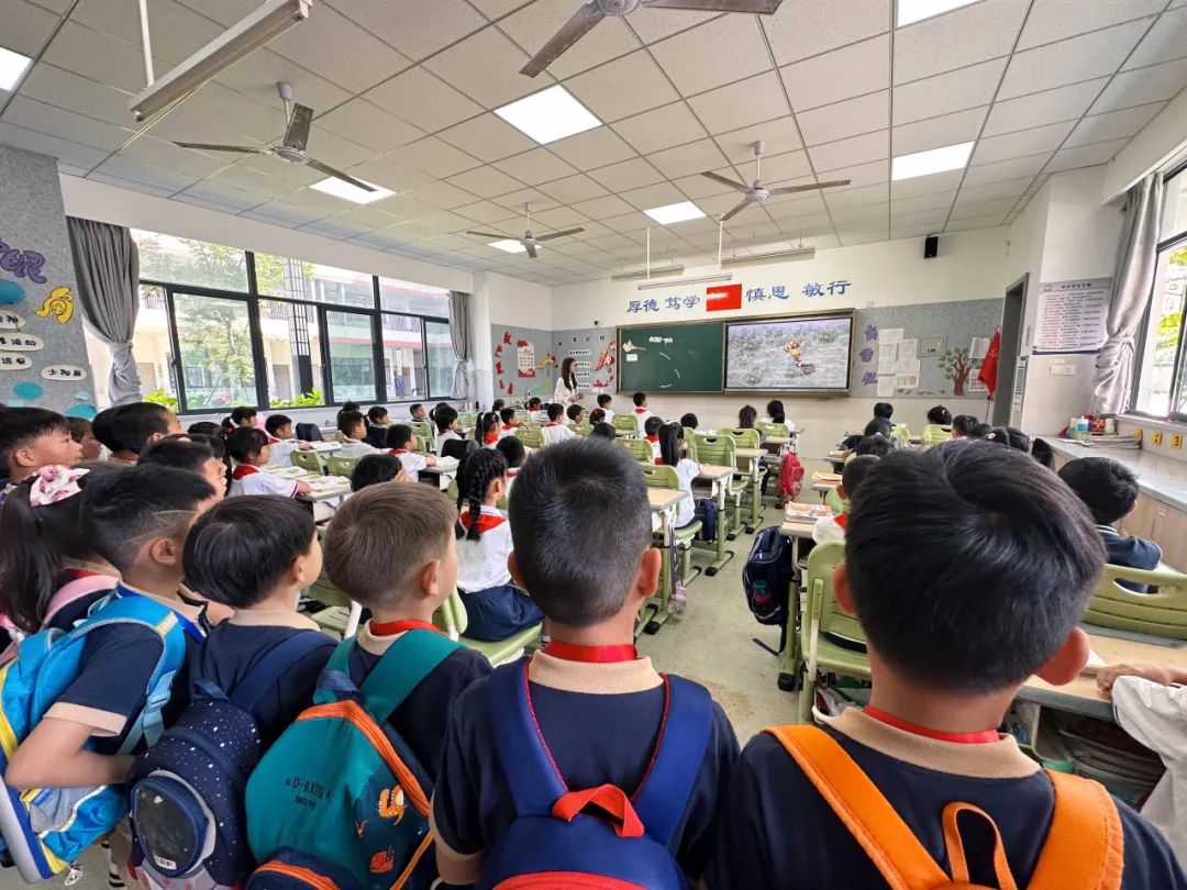 【幼小衔接】“趣”探小学,“幼”见成长——金茂幼儿园幼小衔接系列活动之参观小学(第九期) 第39张