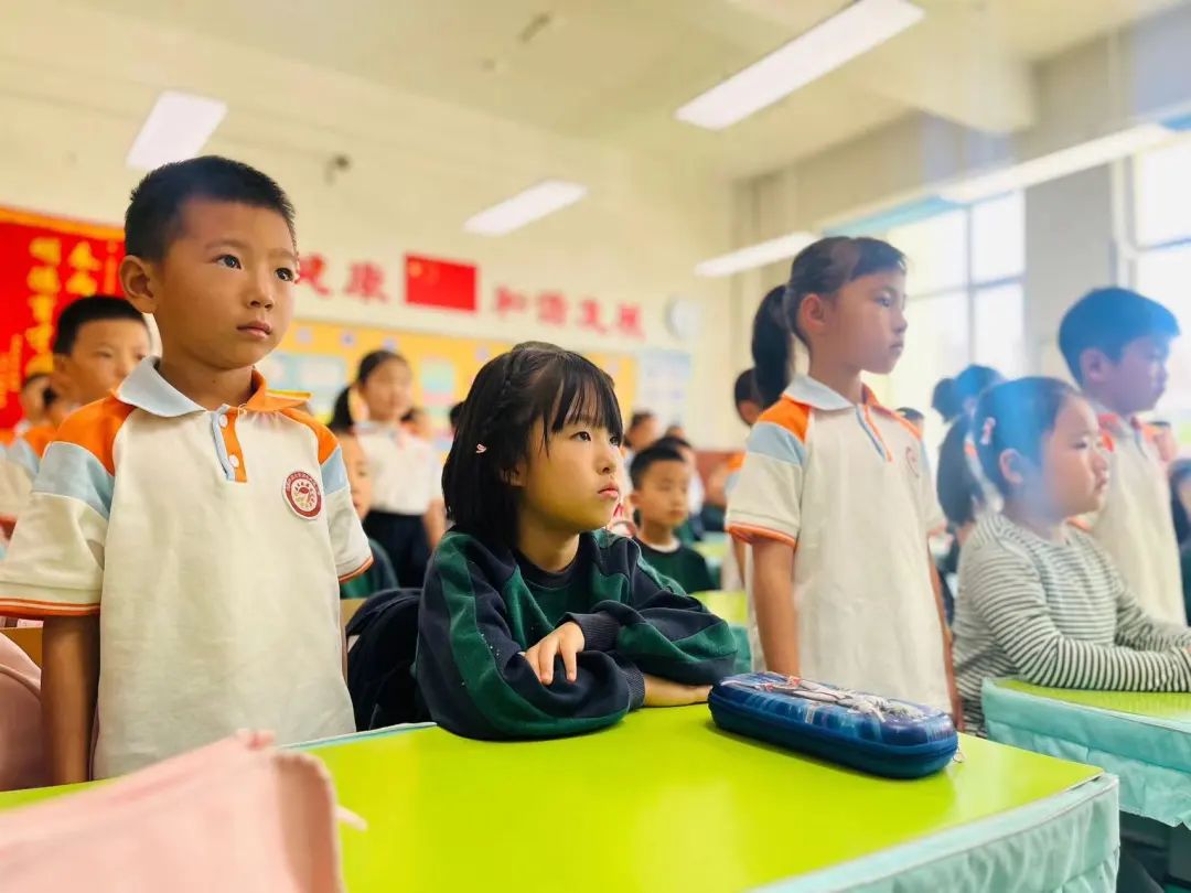 【阳光•小学】大班幼小衔接&探秘小学,快乐衔接—— 沈北新区第三幼儿园锦绣分园 第26张 【阳光•小学】大班幼小衔接&探秘小学,快乐衔接—— 沈北新区第三幼儿园锦绣分园 第26张
