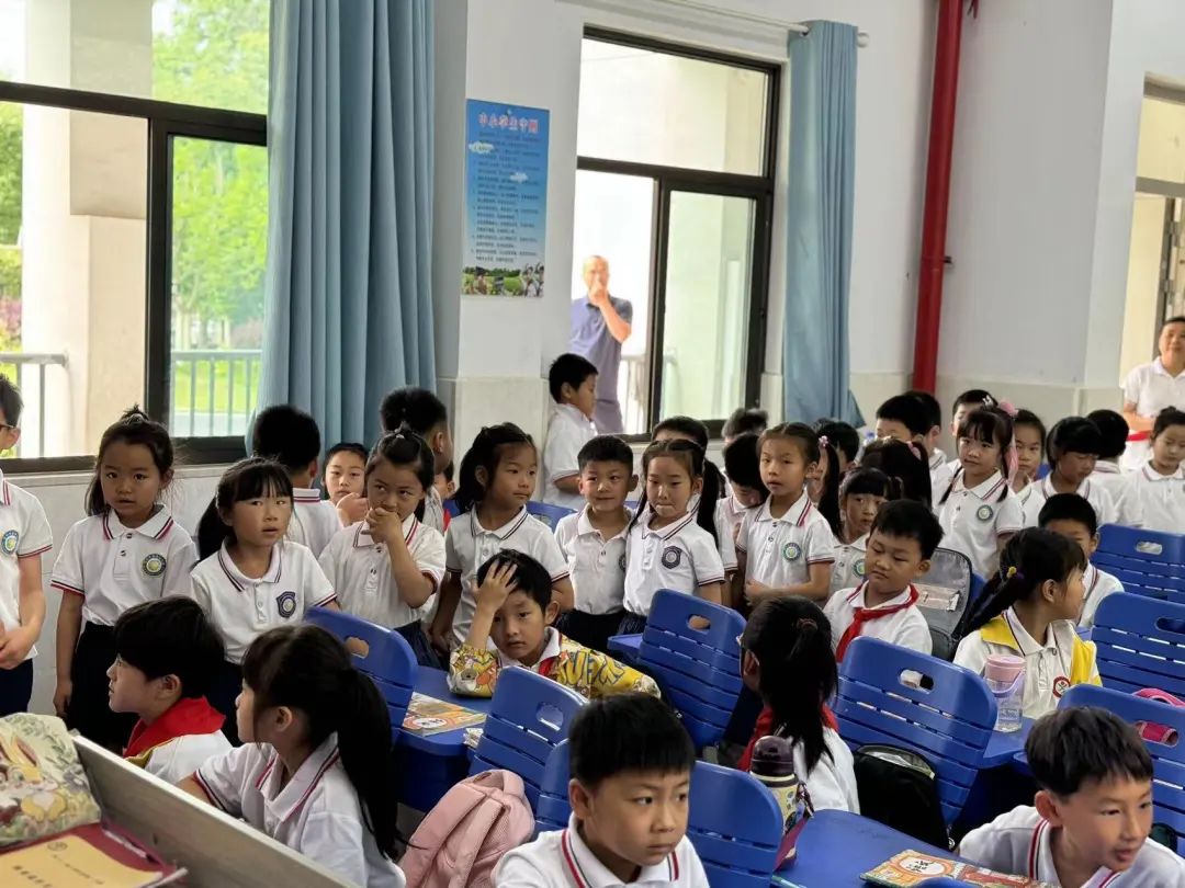 【幼小衔接】走进小学,体验成长——无为市南惠幼儿园教育集团本部大班组参观小学活动 第78张 【幼小衔接】走进小学,体验成长——无为市南惠幼儿园教育集团本部大班组参观小学活动 第78张