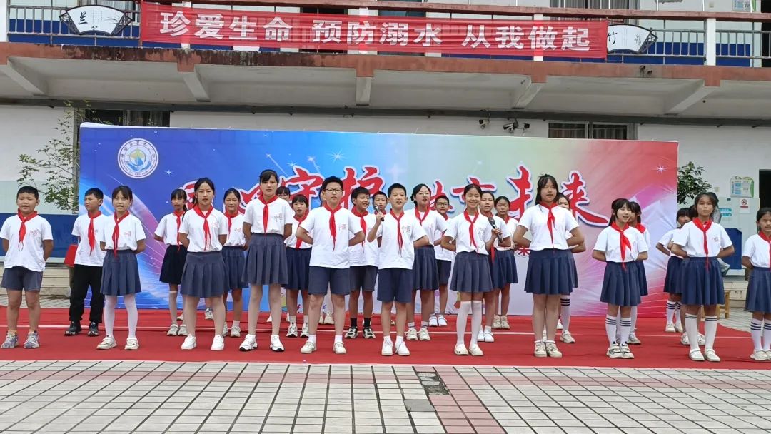 星光小学举行“ 同心守护 ·共育未来 ”家长开放日暨六一文艺汇演活动 第46张 星光小学举行“ 同心守护 ·共育未来 ”家长开放日暨六一文艺汇演活动 第46张