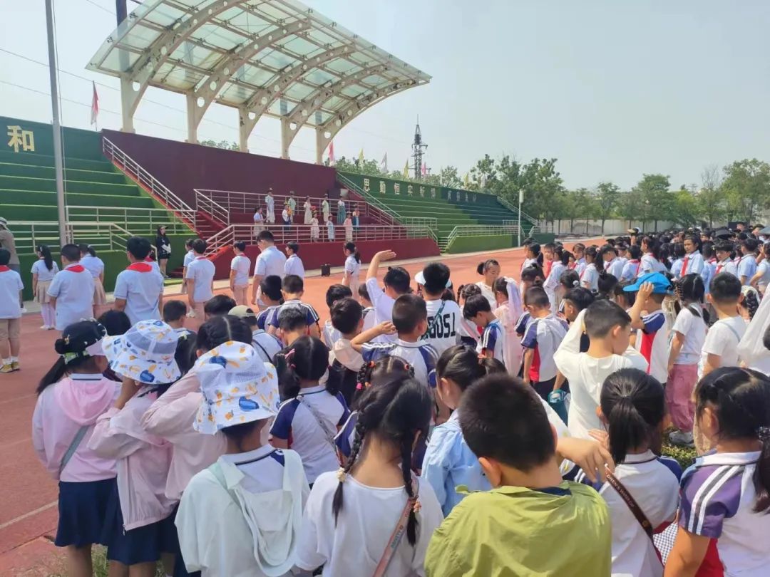 【幼小衔接】初探小学 “幼”见成长——下淀中心幼儿园大班参观小学活动 第32张