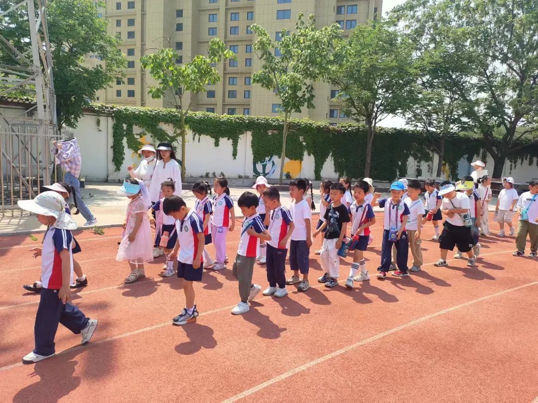 【幼小衔接】初探小学 “幼”见成长——下淀中心幼儿园大班参观小学活动 第28张
