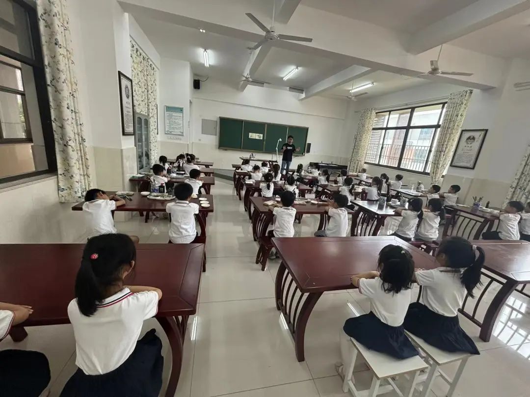 【幼小衔接】走进小学,体验成长——无为市南惠幼儿园教育集团本部大班组参观小学活动 第89张 【幼小衔接】走进小学,体验成长——无为市南惠幼儿园教育集团本部大班组参观小学活动 第89张