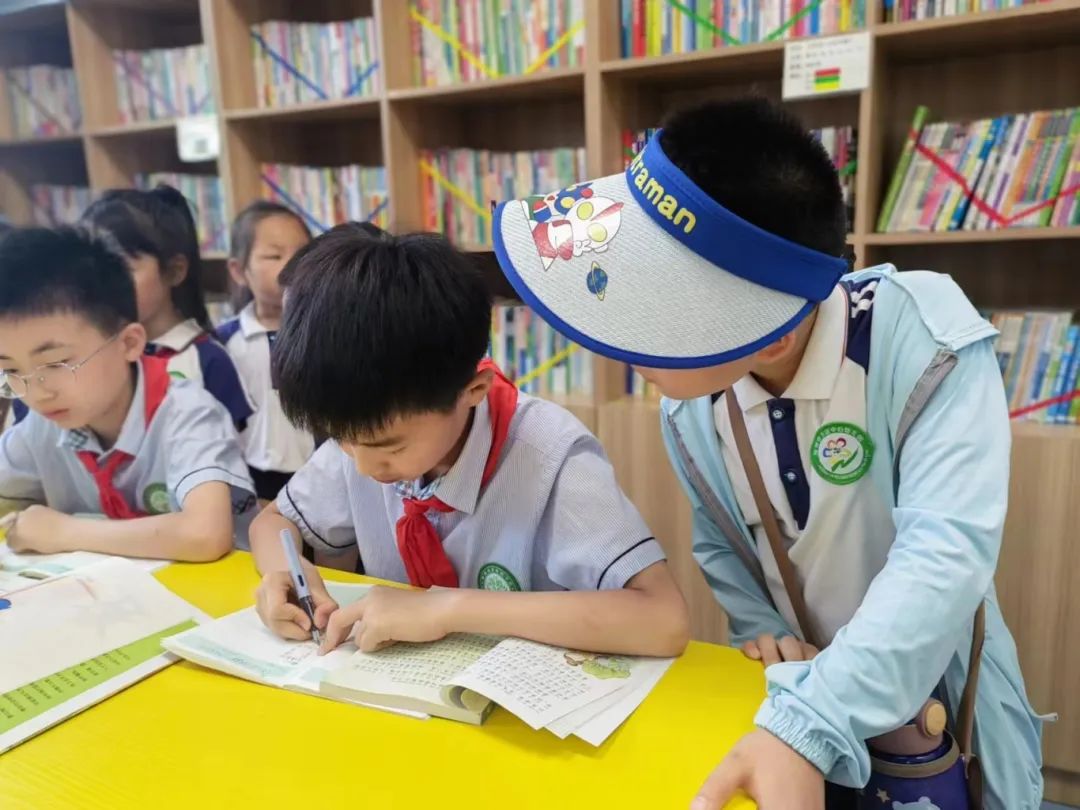 【幼小衔接】初探小学 “幼”见成长——下淀中心幼儿园大班参观小学活动 第40张