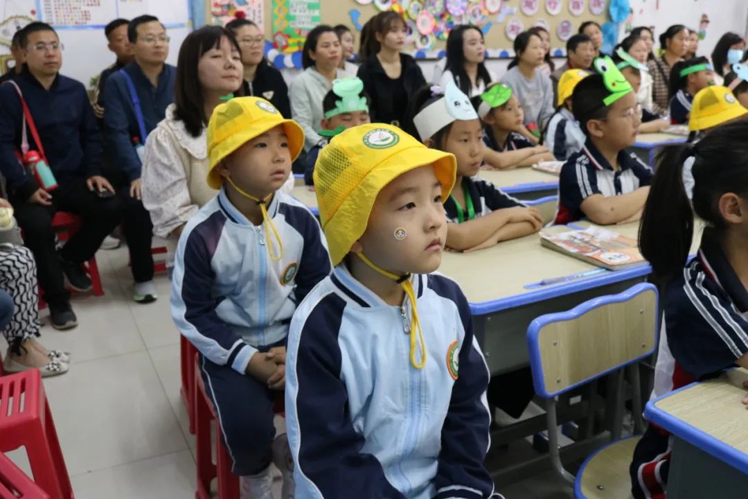 【“趣”探小学 “幼”见成长】—六幼爱之堡幼小衔接系列活动(二) 第14张 【“趣”探小学 “幼”见成长】—六幼爱之堡幼小衔接系列活动(二) 第14张