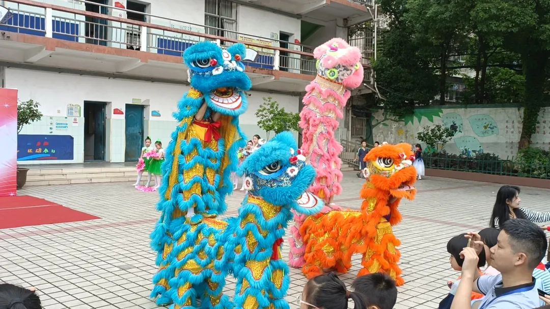 星光小学举行“ 同心守护 ·共育未来 ”家长开放日暨六一文艺汇演活动 第19张 星光小学举行“ 同心守护 ·共育未来 ”家长开放日暨六一文艺汇演活动 第19张