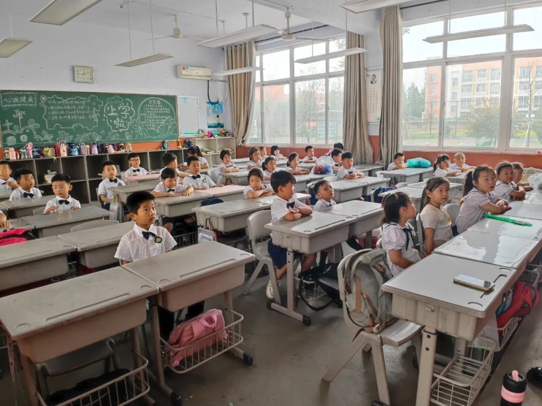 初探小学,礼遇成长---临沭县青云镇中心幼儿园幼小衔接参观小学活动 第65张