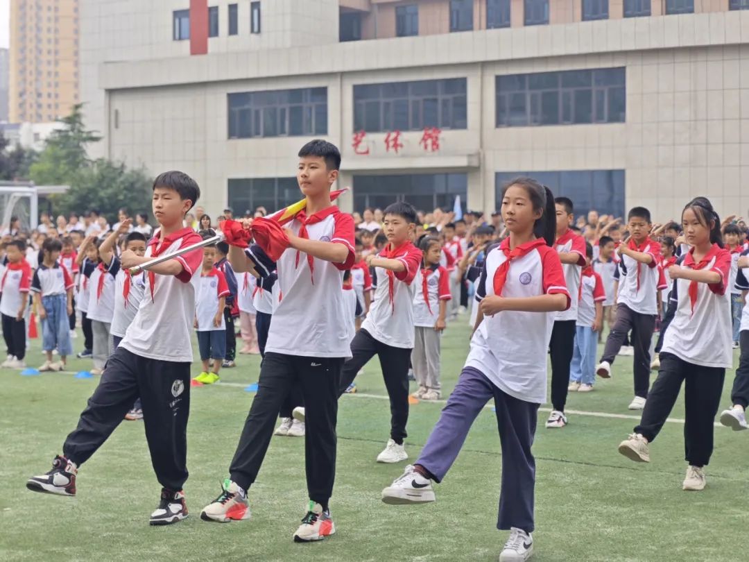 【滴宝园·幼小衔接】小学初体验 幼小零衔接 ——咸阳市秦都区育英名桥幼儿园大班幼小衔接活动 第34张 【滴宝园·幼小衔接】小学初体验 幼小零衔接 ——咸阳市秦都区育英名桥幼儿园大班幼小衔接活动 第34张