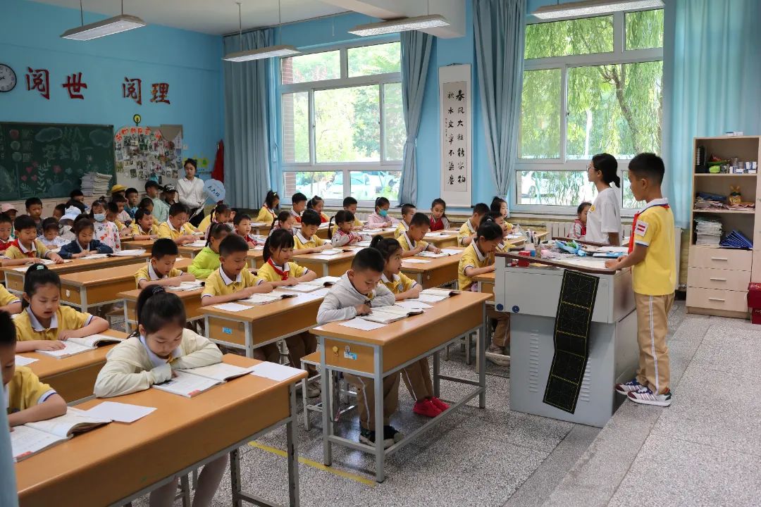 小学初体验 衔接助成长——银川市第一幼儿园大班参观小学活动 第38张 小学初体验 衔接助成长——银川市第一幼儿园大班参观小学活动 第38张
