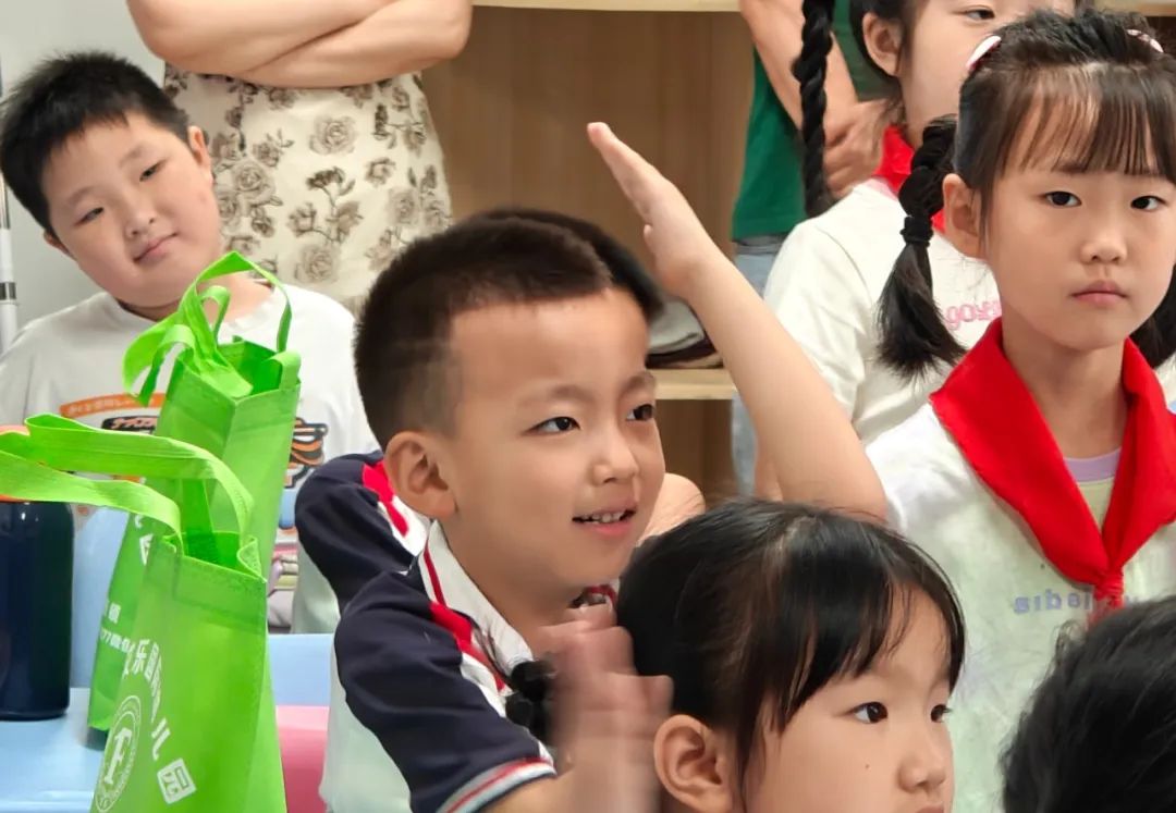 【艾幼动态】走进小学,玉艾携手,筑梦成长--科技城新区艾乐幼儿园参观小学记 第31张 【艾幼动态】走进小学,玉艾携手,筑梦成长--科技城新区艾乐幼儿园参观小学记 第31张
