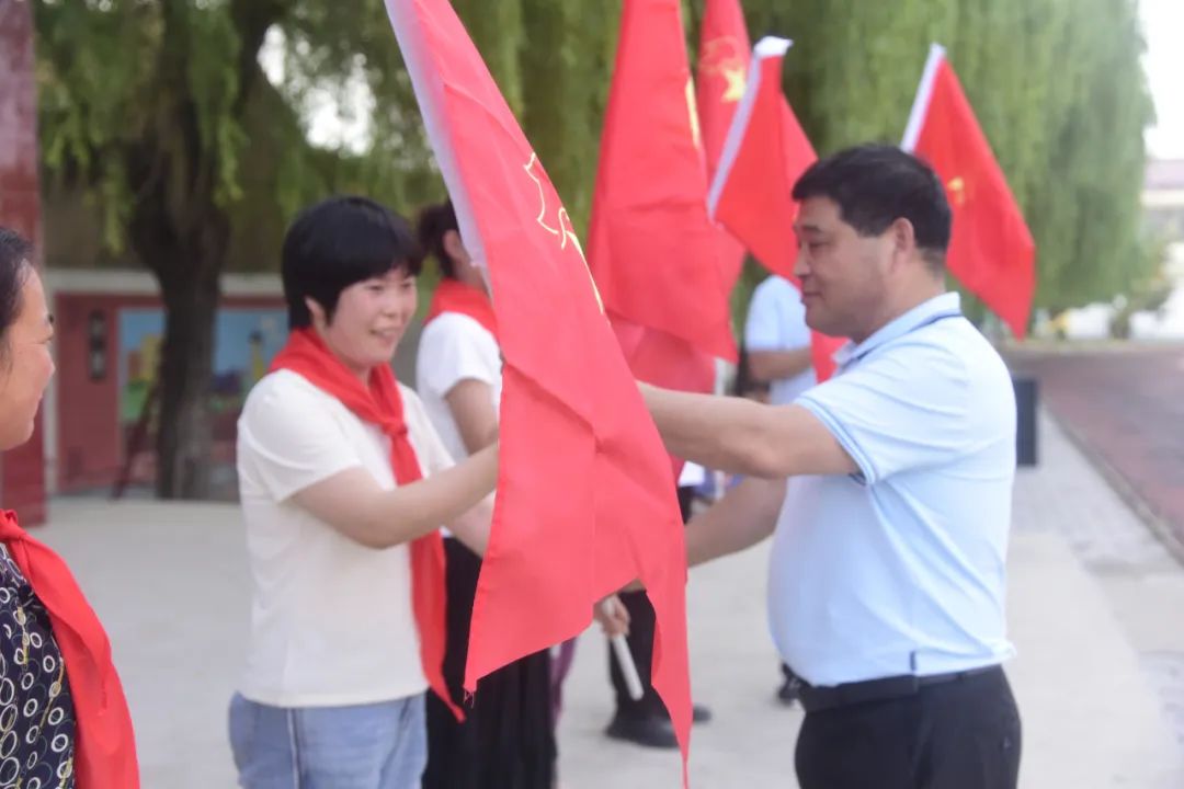 红领巾爱祖国  争做新时代好队员——城西小学一年级新队员入队仪式 第17张