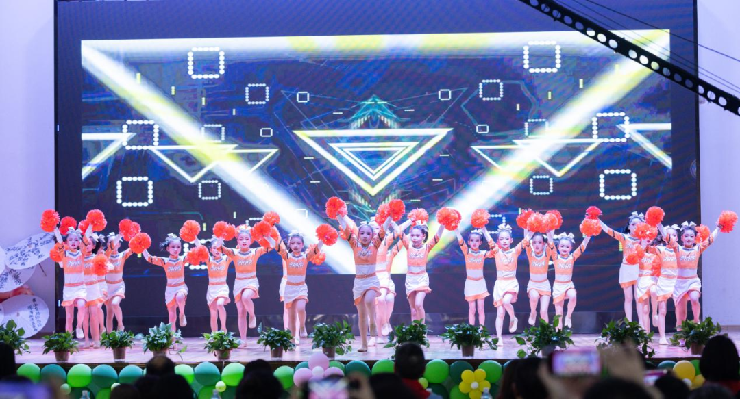 六在童趣•一起嗨——九华和平小学举行六一庆典 第13张 六在童趣•一起嗨——九华和平小学举行六一庆典 第13张