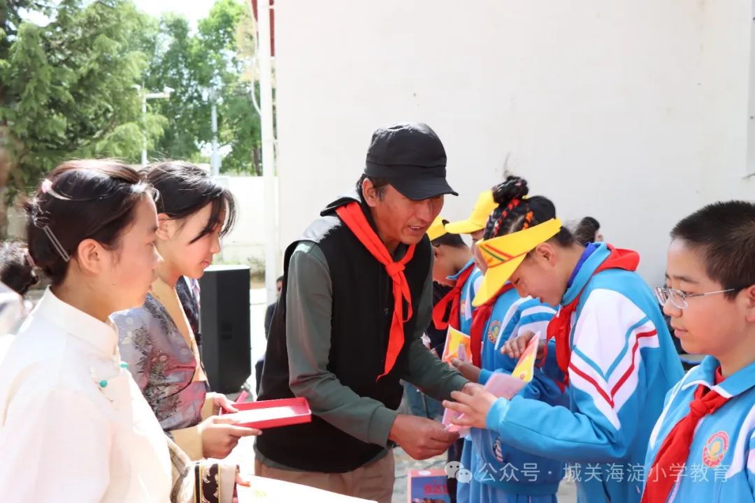 城关区海淀小学隆重举行六一国际儿童节庆祝活动——愿孩子们眼中有神、心中有光,健康成长、节日快乐 第25张