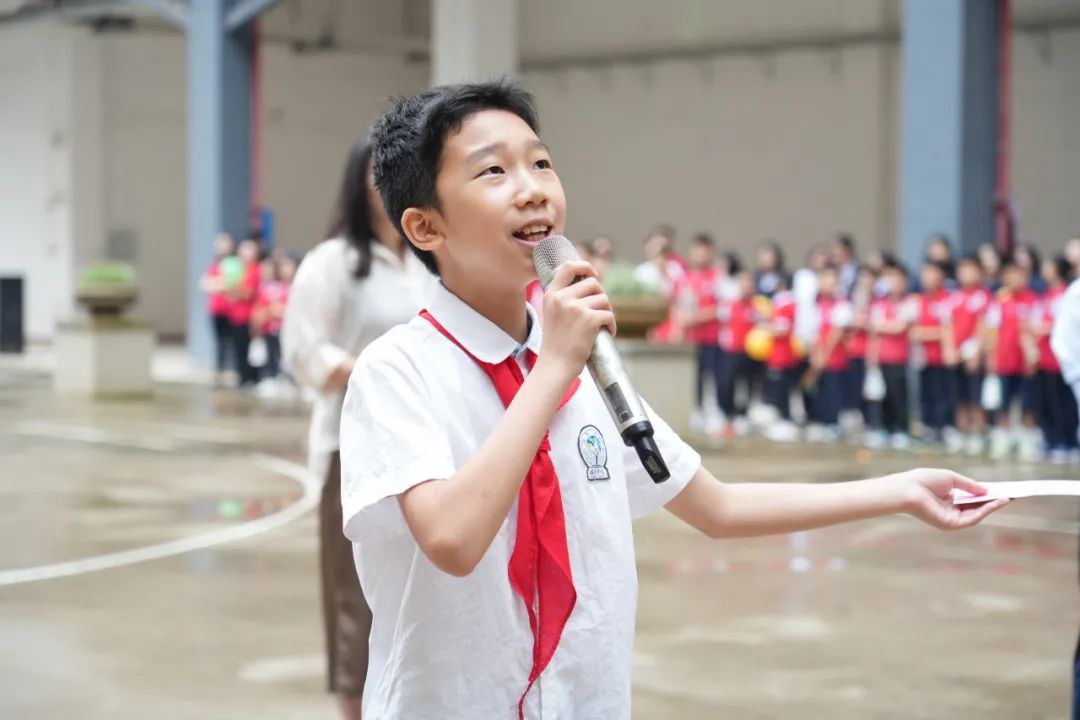 微笑迎考,逐梦未来——颐华学校举行中高考减压祝福活动 第5张