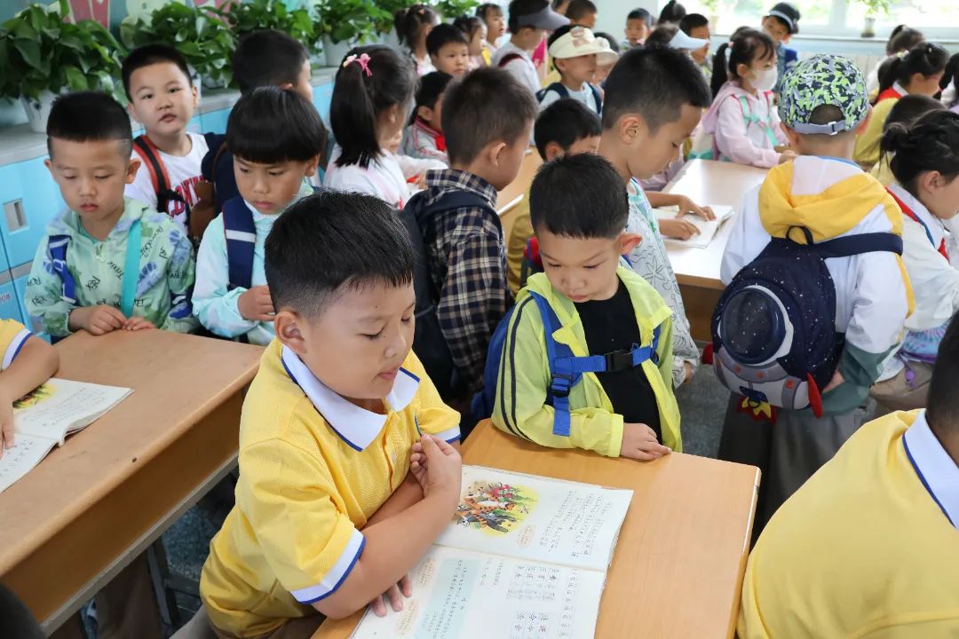 小学初体验 衔接助成长——银川市第一幼儿园大班参观小学活动 第37张 小学初体验 衔接助成长——银川市第一幼儿园大班参观小学活动 第37张