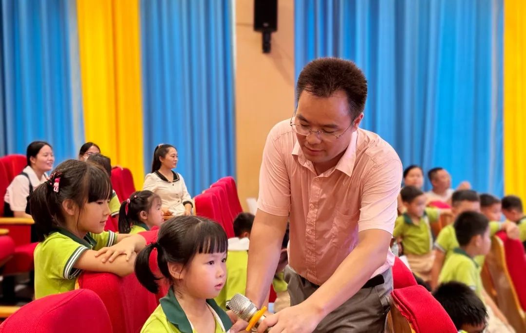 【幼小衔接】“趣”探小学 筑梦成长——南宁市江南区文岭路幼儿园参观文岭小学活动 第24张 【幼小衔接】“趣”探小学 筑梦成长——南宁市江南区文岭路幼儿园参观文岭小学活动 第24张