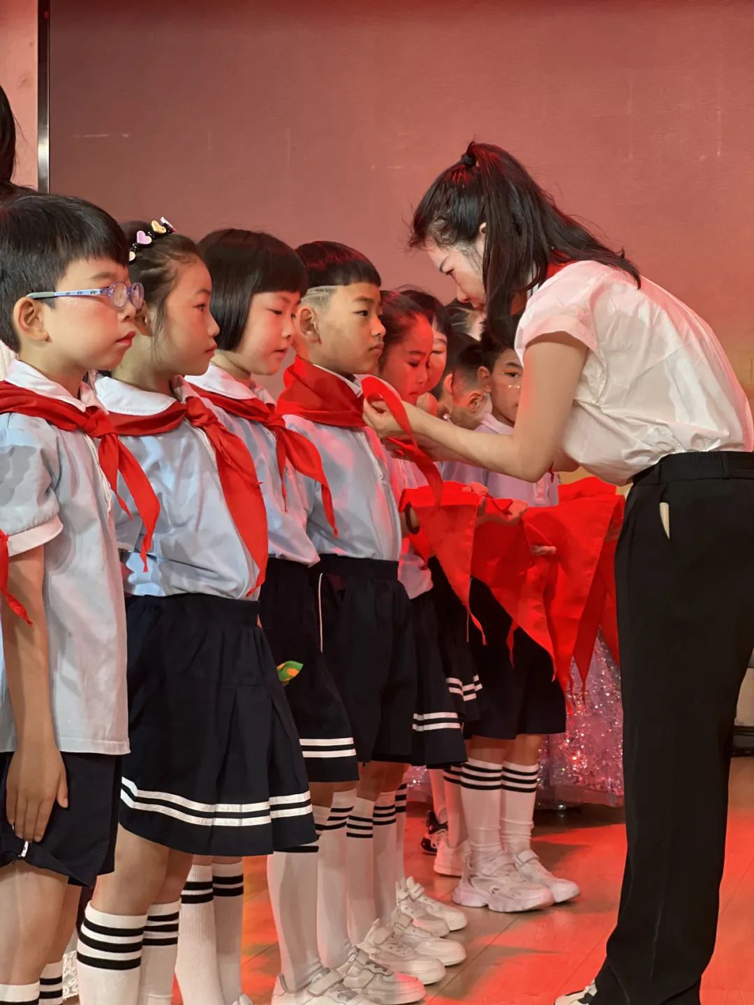 眼有星辰 心有童真 | 滨海实验小学2023级8班六一活动 第12张 眼有星辰 心有童真 | 滨海实验小学2023级8班六一活动 第12张