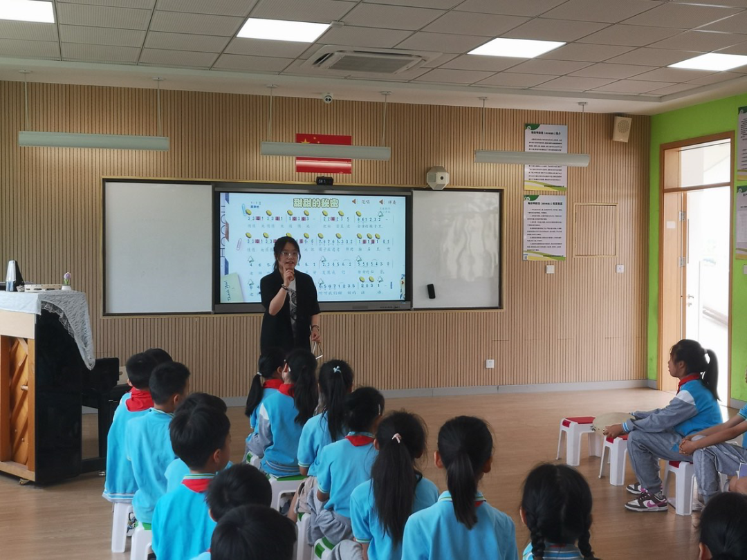 |浙大教科海创小学|实践·研讨·艺起成长——海创小学艺术组实习老师展示课活动 第9张 |浙大教科海创小学|实践·研讨·艺起成长——海创小学艺术组实习老师展示课活动 第9张