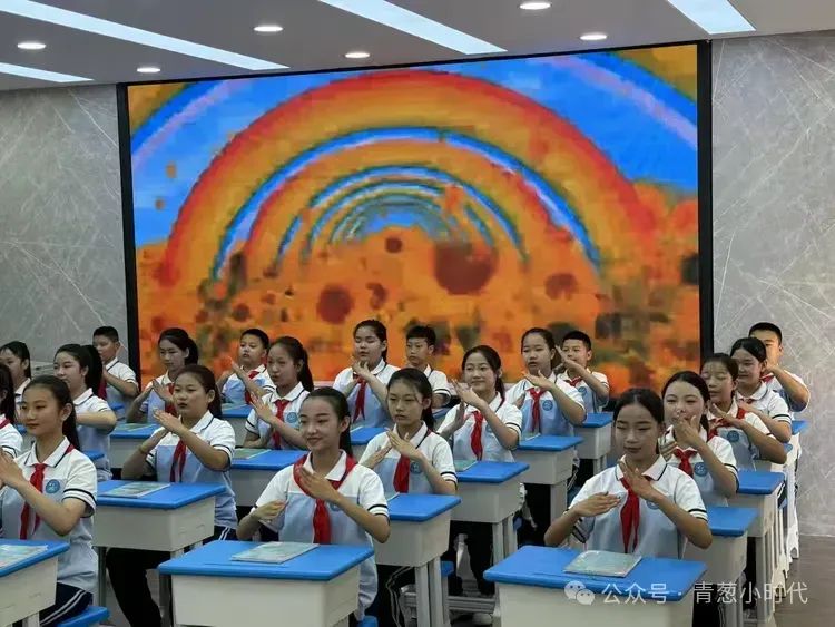丛台区和平小学:“音”姿飒爽 “桌”而不凡 第19张