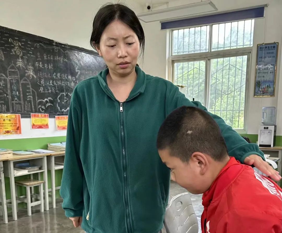 新街镇老庄小学食品安全应急演练活动 第6张 新街镇老庄小学食品安全应急演练活动 第6张