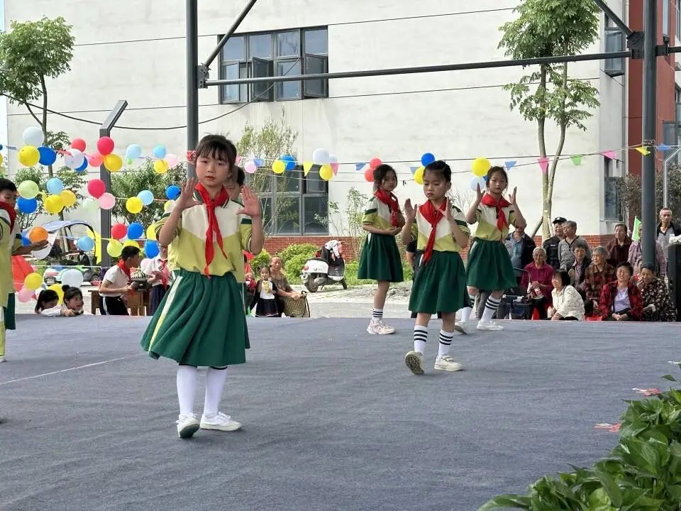 宝峰小学开展2024年庆六一活动 第13张 宝峰小学开展2024年庆六一活动 第13张