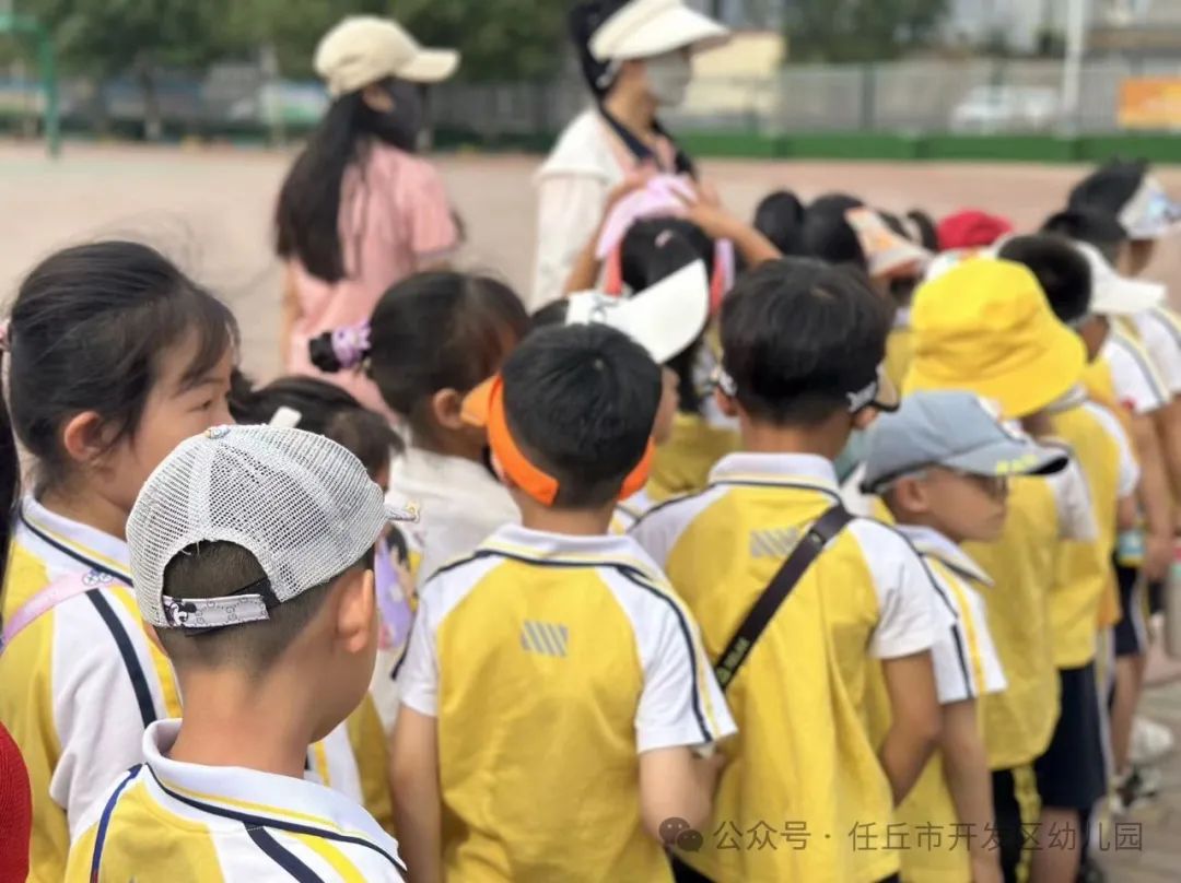 “走进小学、幼见成长”——开发区幼儿园参观第七实验小学活动 第7张 “走进小学、幼见成长”——开发区幼儿园参观第七实验小学活动 第7张