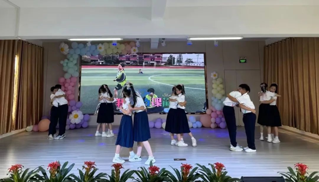 舞动童梦 向阳而行——南新乡中心小学“六一”暨教育“双减”成果展示文艺汇演 第22张