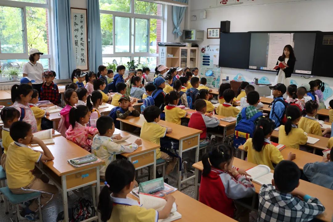 小学初体验 衔接助成长——银川市第一幼儿园大班参观小学活动 第34张 小学初体验 衔接助成长——银川市第一幼儿园大班参观小学活动 第34张