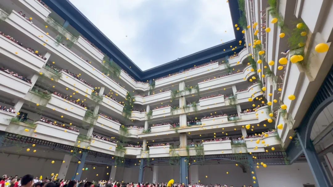 微笑迎考,逐梦未来——颐华学校举行中高考减压祝福活动 第22张