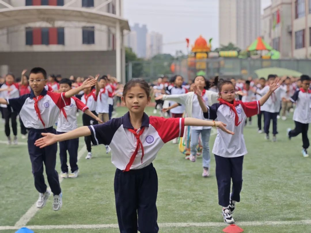 【滴宝园·幼小衔接】小学初体验 幼小零衔接 ——咸阳市秦都区育英名桥幼儿园大班幼小衔接活动 第42张 【滴宝园·幼小衔接】小学初体验 幼小零衔接 ——咸阳市秦都区育英名桥幼儿园大班幼小衔接活动 第42张