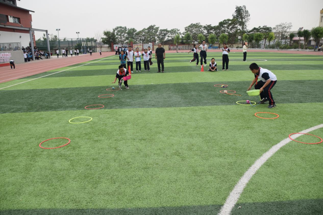 【童慧·义教优质均衡】海勃湾区滨河小学团结校区 2024年大手拉小手 弘扬蒙古马精神 春季趣味运动会 第18张