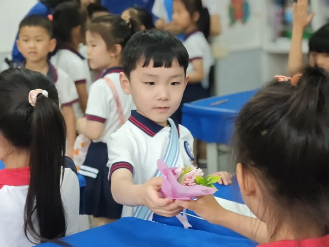 【滴宝园·幼小衔接】小学初体验 幼小零衔接 ——咸阳市秦都区育英名桥幼儿园大班幼小衔接活动 第59张 【滴宝园·幼小衔接】小学初体验 幼小零衔接 ——咸阳市秦都区育英名桥幼儿园大班幼小衔接活动 第59张