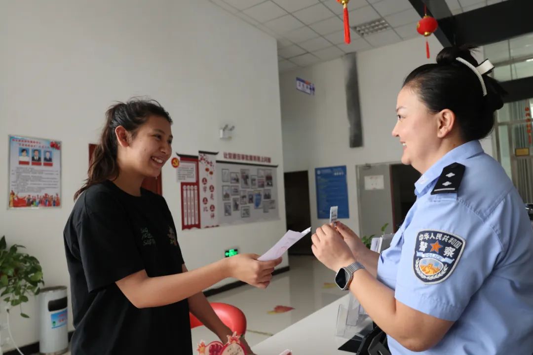 阿瓦提公安:“警”随高考 为梦护航 第2张 阿瓦提公安:“警”随高考 为梦护航 第2张