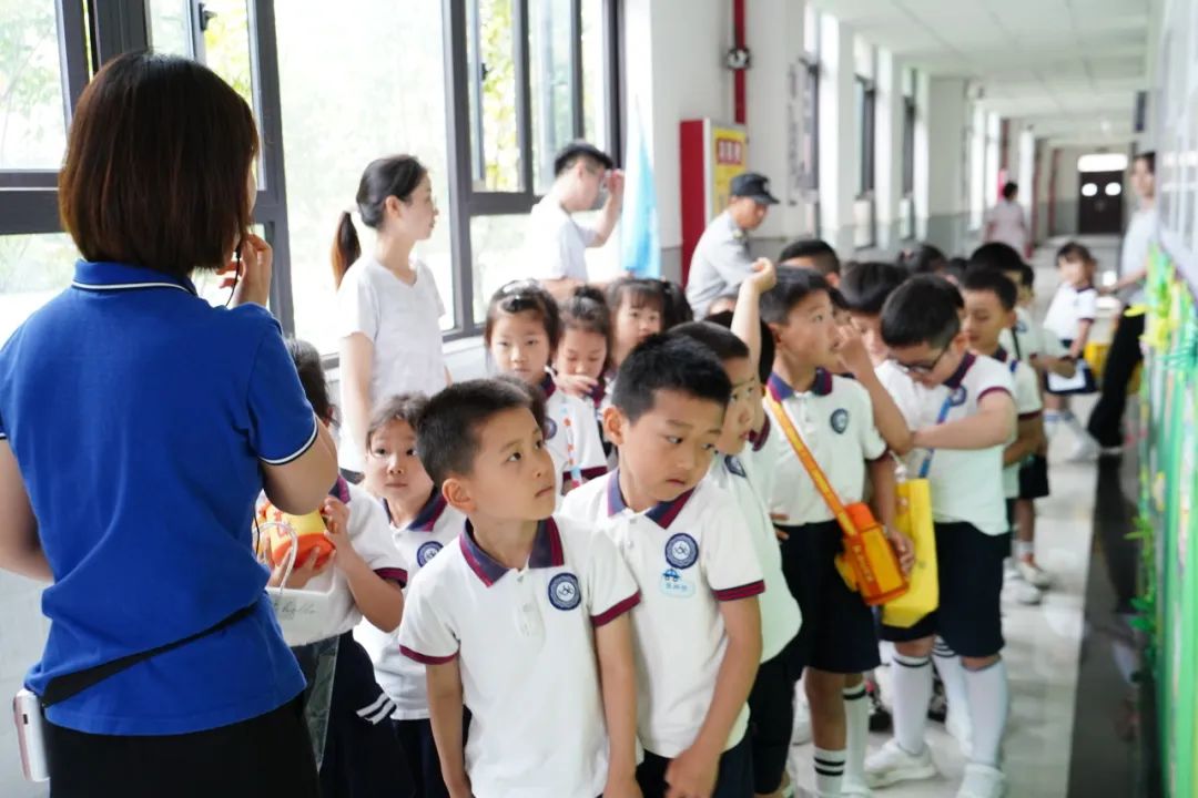 【滴宝园·幼小衔接】小学初体验 幼小零衔接 ——咸阳市秦都区育英名桥幼儿园大班幼小衔接活动 第54张 【滴宝园·幼小衔接】小学初体验 幼小零衔接 ——咸阳市秦都区育英名桥幼儿园大班幼小衔接活动 第54张